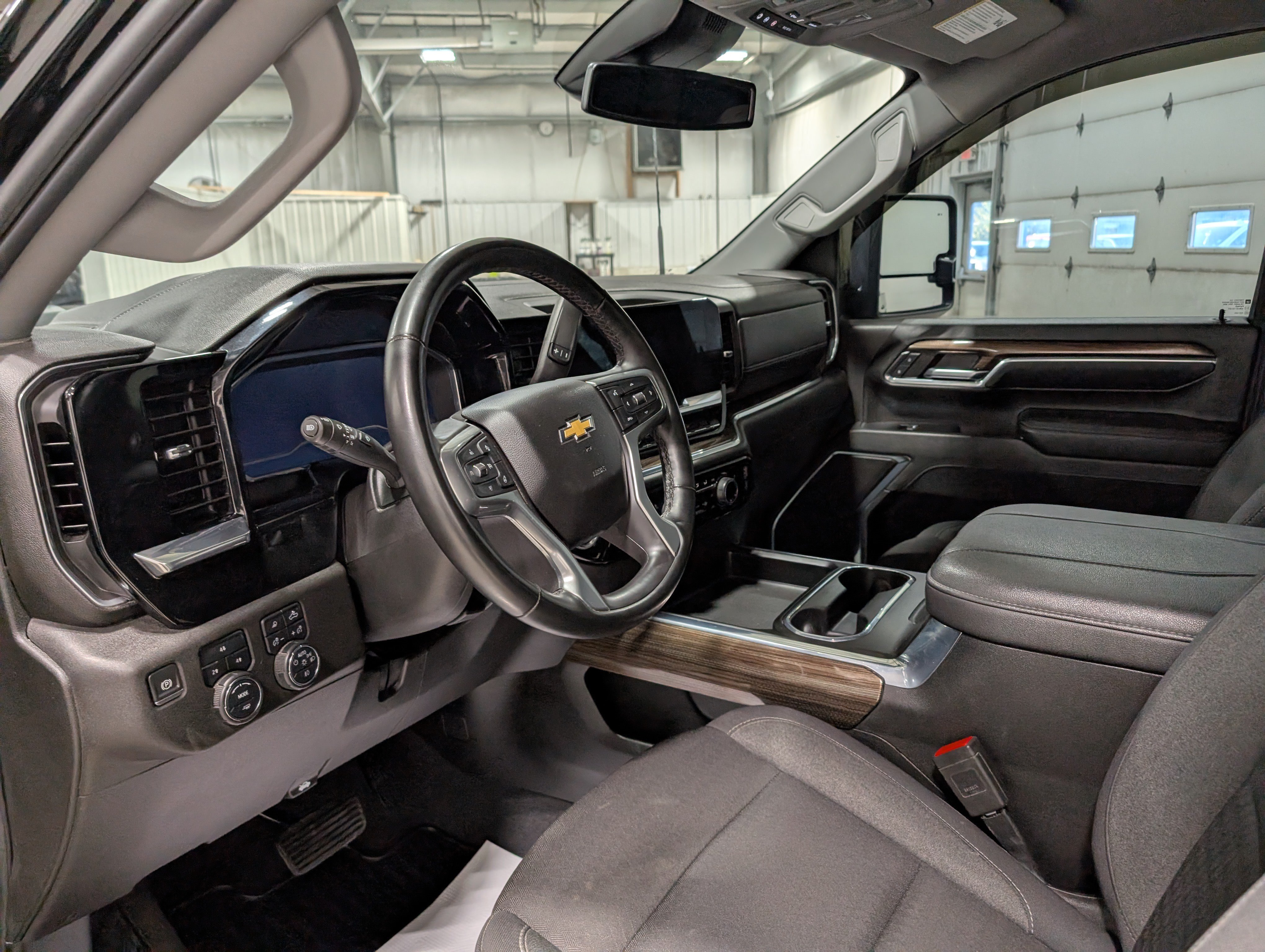 Used 2024 Chevrolet Silverado 2500 LT w/ All Star Edition AWD/4WD image 16