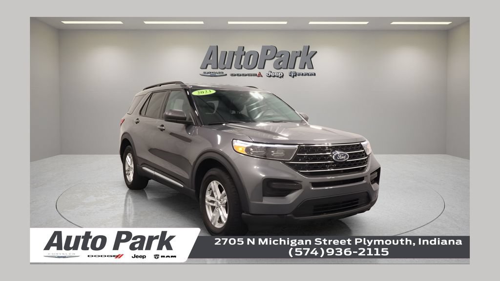 Used 2023 Ford Explorer XLT w/ Class IV Trailer Tow Package