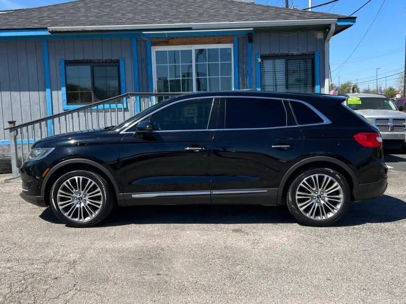Used 2016 Lincoln MKX Reserve w/ Technology Package image 9