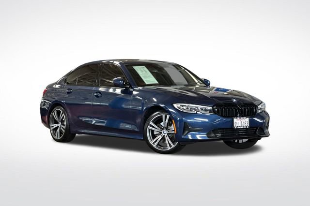 Used 2022 BMW 330i Sedan w/ Driving Assistance Package RWD image 2