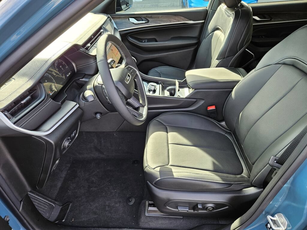 New 2026 Jeep Grand Cherokee L Limited AWD/4WD image 17