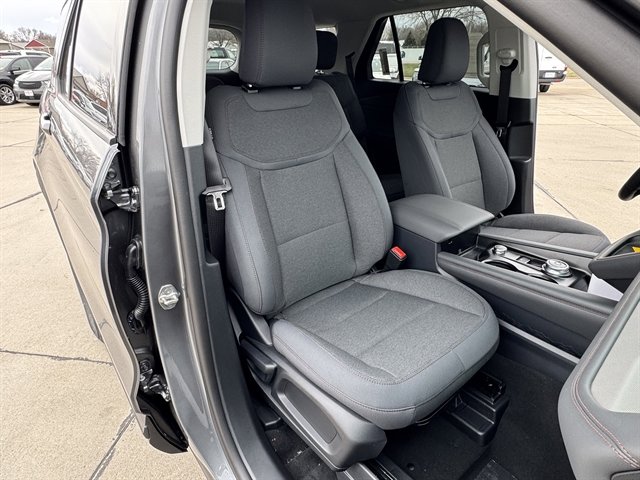 New 2026 Ford Explorer Active image 25