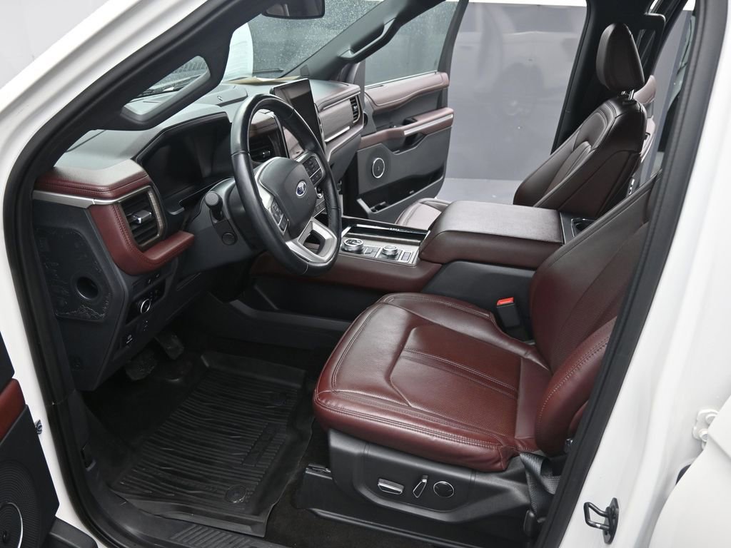 Used 2023 Ford Expedition Max Limited AWD/4WD image 11