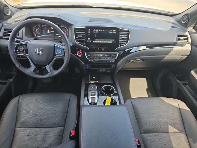 Used 2024 Honda Passport Black Edition image 13
