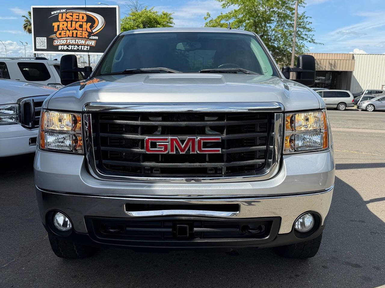 Used 2010 GMC Sierra 2500 SLE w/ Suspension Package, Off-Road image 6