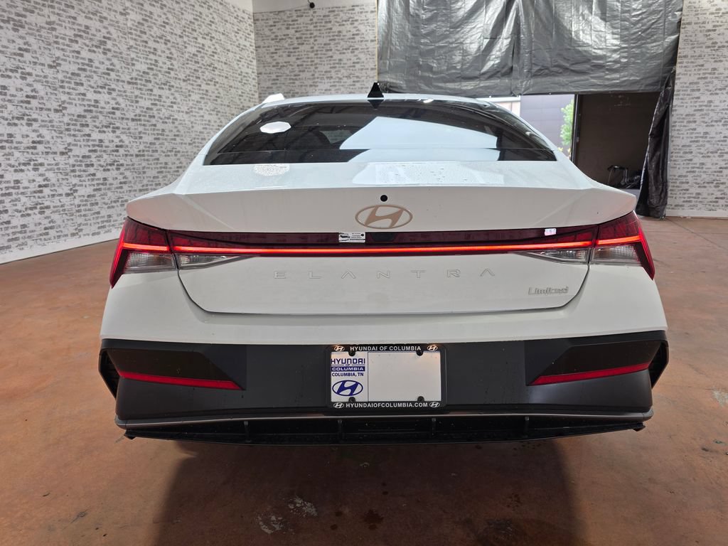 New 2026 Hyundai Elantra Limited FWD image 5