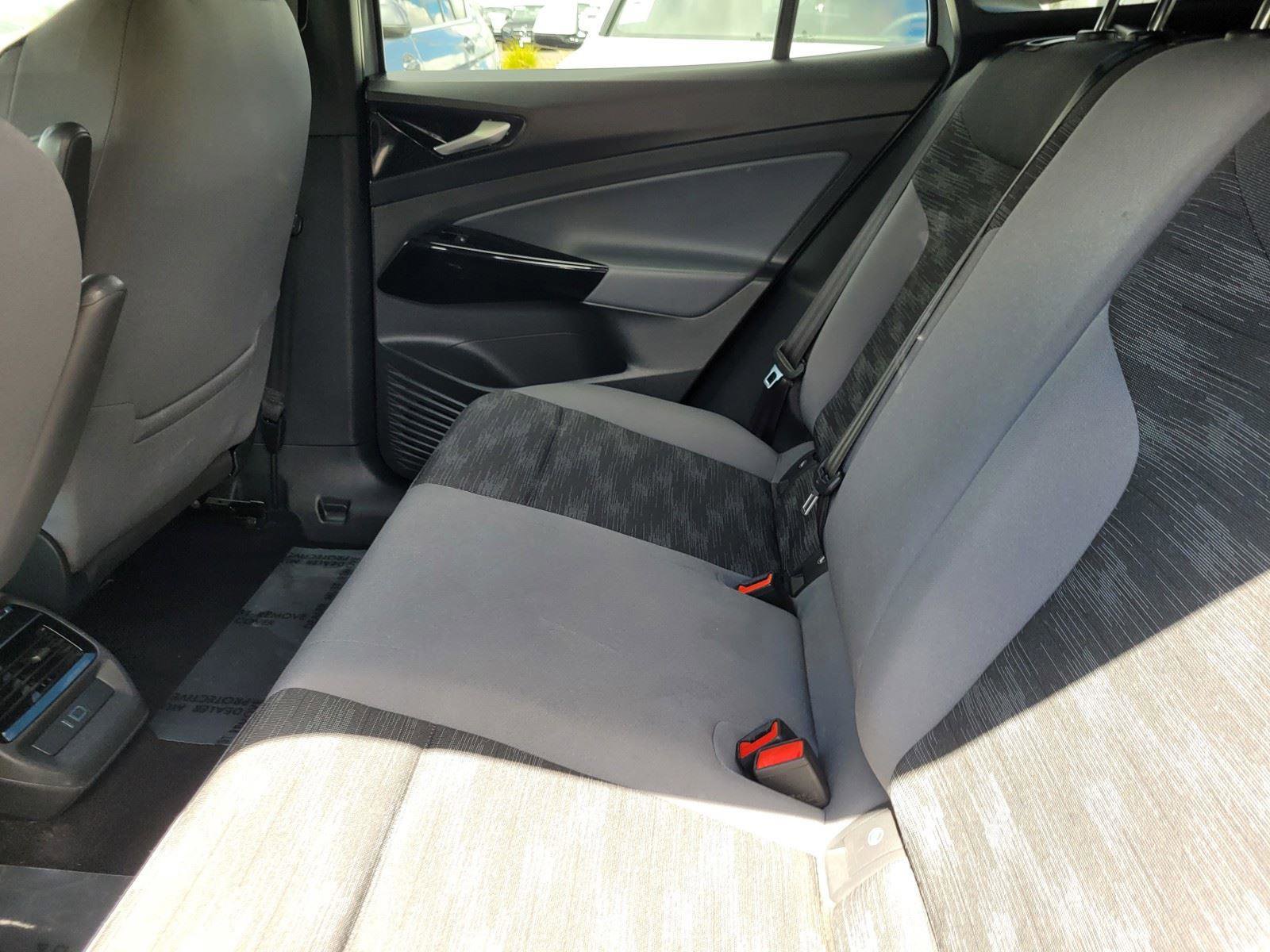 Certified 2022 Volkswagen ID.4 Pro AWD/4WD image 16