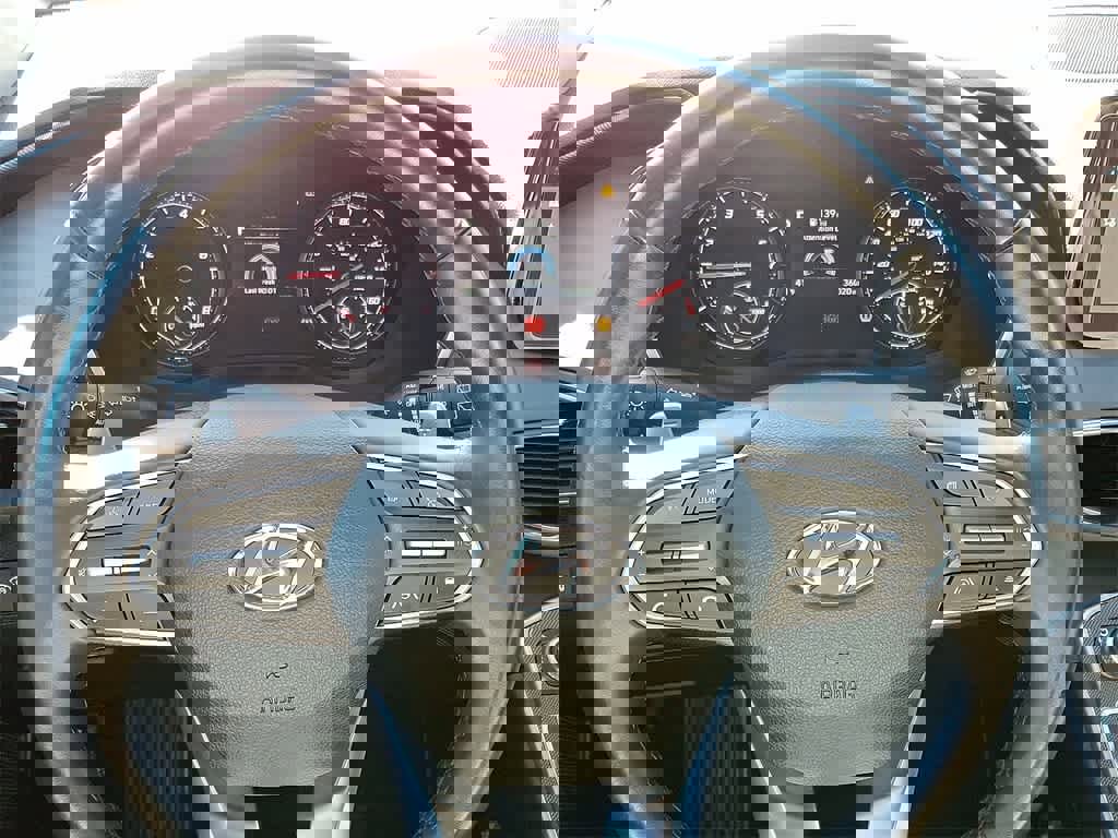 Used 2023 Hyundai Santa Fe SEL image 19