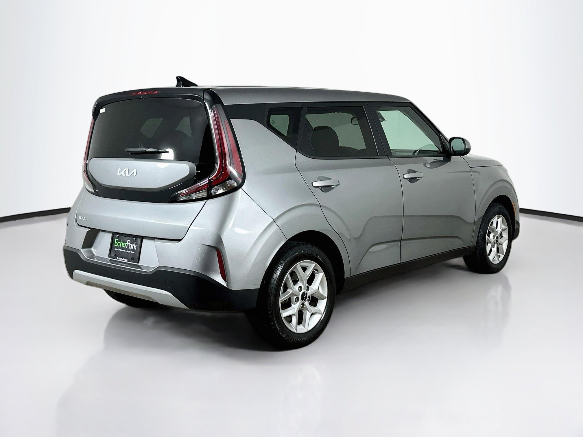 Used 2024 Kia Soul LX w/ Option Group 015 FWD image 9