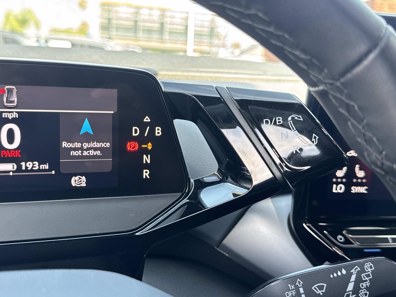 Certified 2024 Volkswagen ID.4 2WD image 22