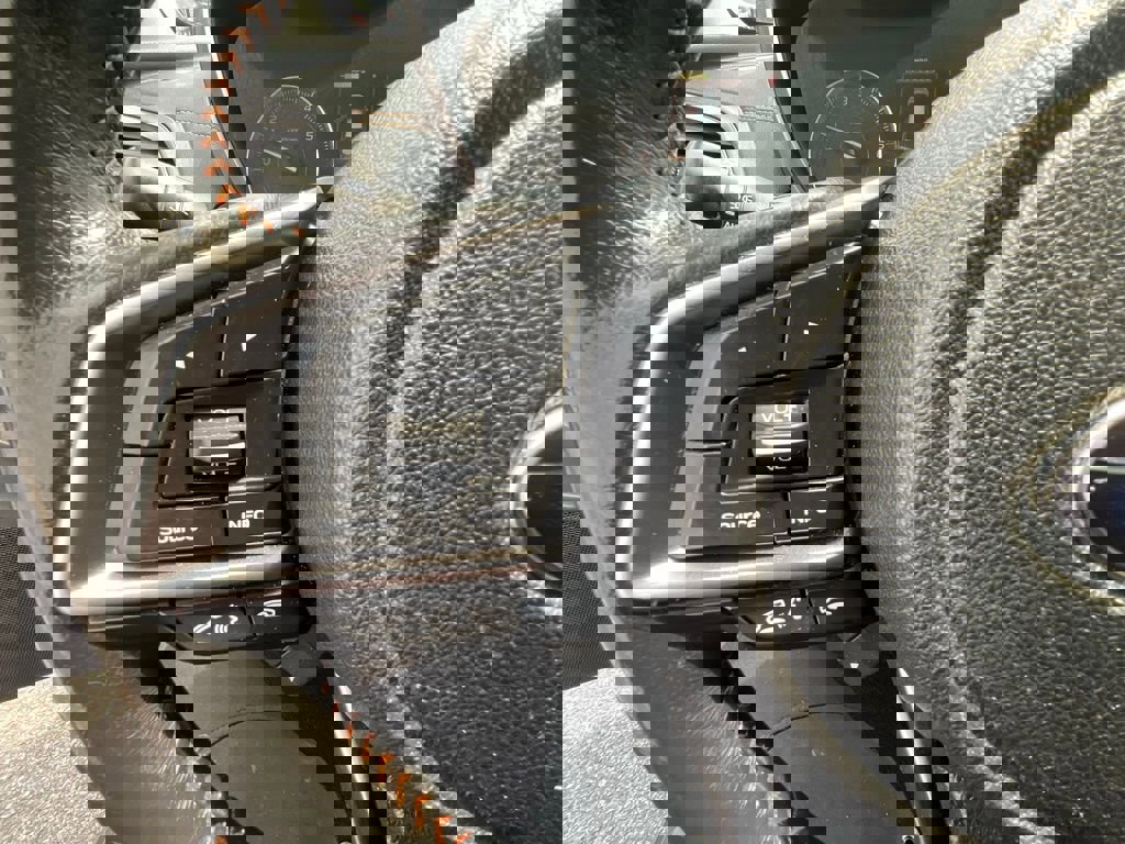 Used 2023 Subaru Crosstrek 2.5i Limited AWD/4WD image 12