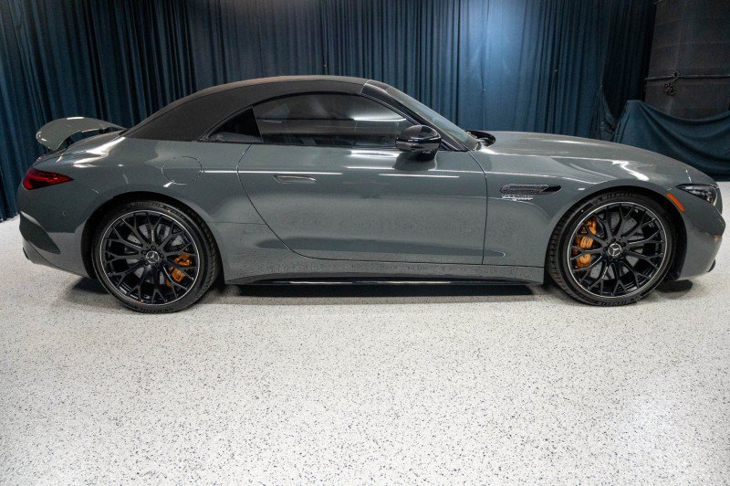 New 2026 Mercedes-Benz SL 63 AMG S e Performance 4MATIC image 4
