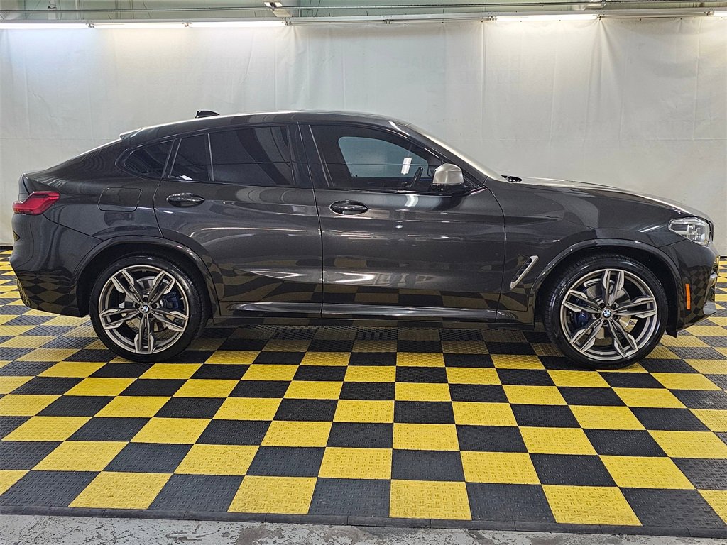 Used 2020 BMW X4 M40i w/ Executive Package image 2