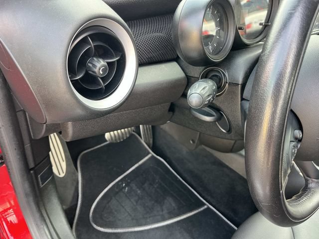 Used 2015 MINI Cooper S FWD image 29