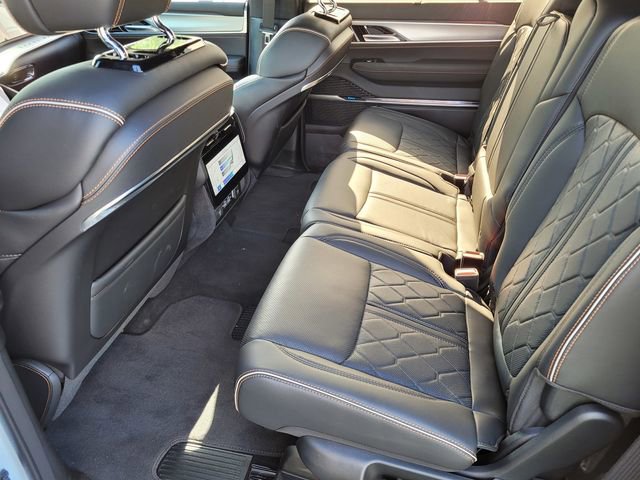 New 2023 Jeep Grand Wagoneer Series III image 16