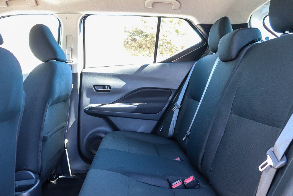 Certified 2025 Nissan Kicks Play S FWD image 18