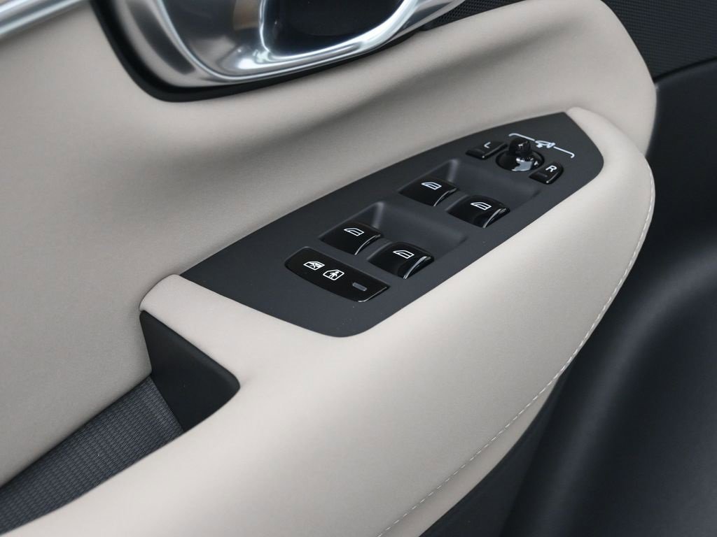 New 2026 Volvo XC90 B6 Ultra image 11