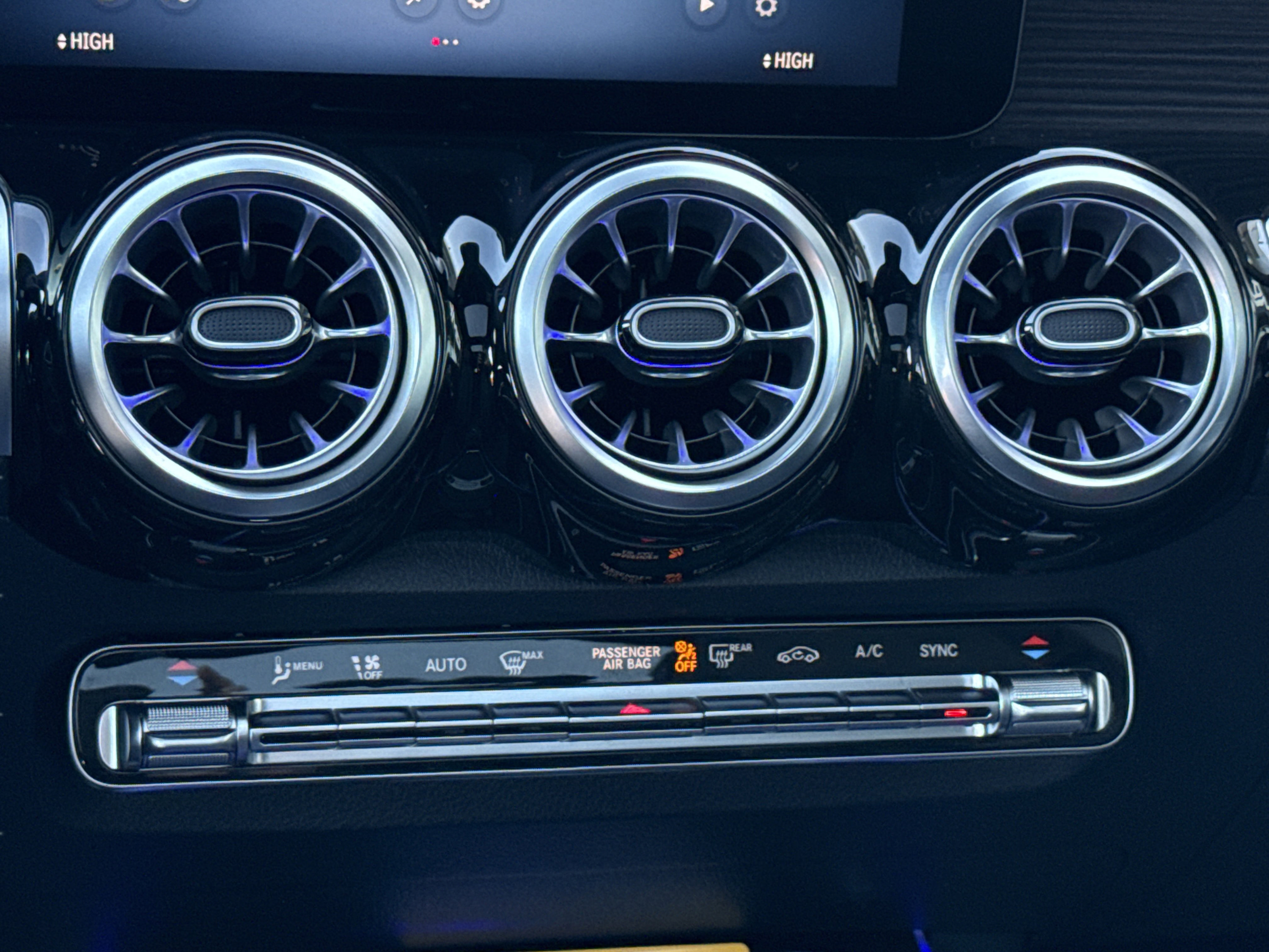 New 2026 Mercedes-Benz GLB 250 image 42