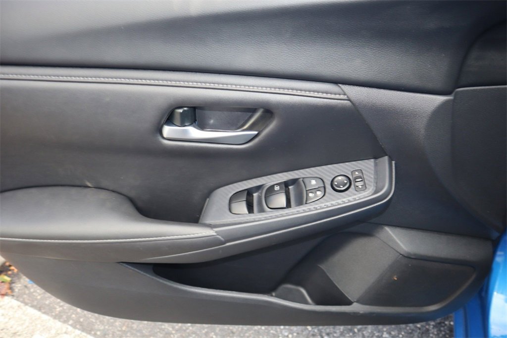 Certified 2025 Nissan Sentra SV image 16