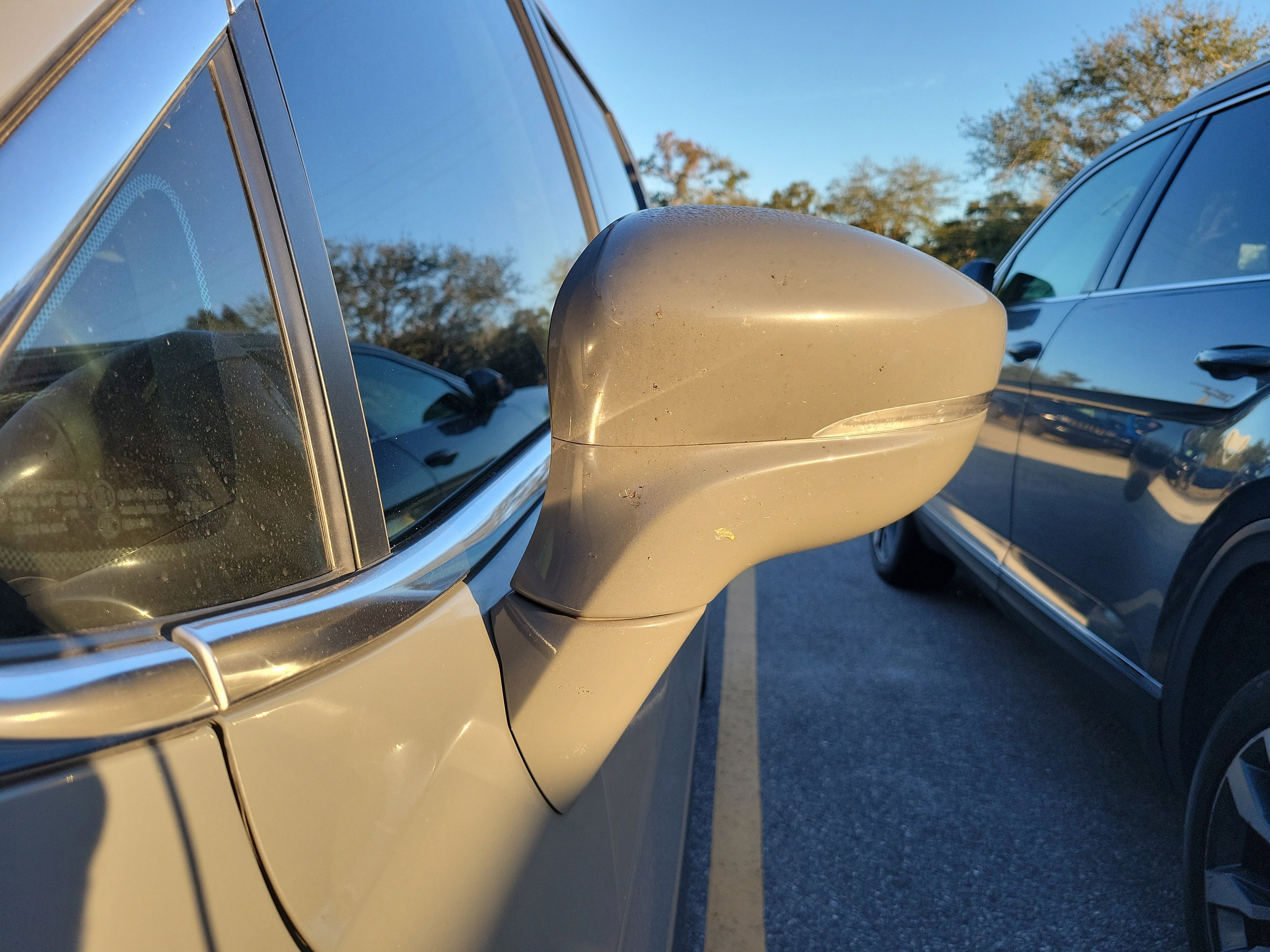 Used 2022 Chrysler Pacifica Touring-L image 6