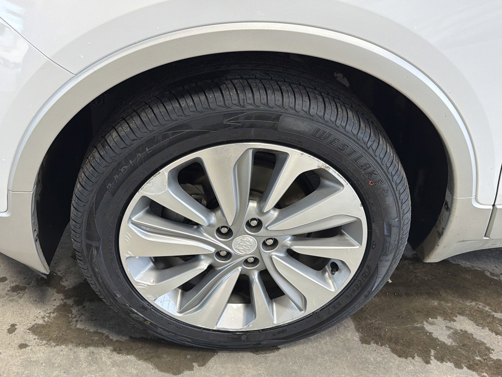 Used 2018 Buick Encore Preferred image 15