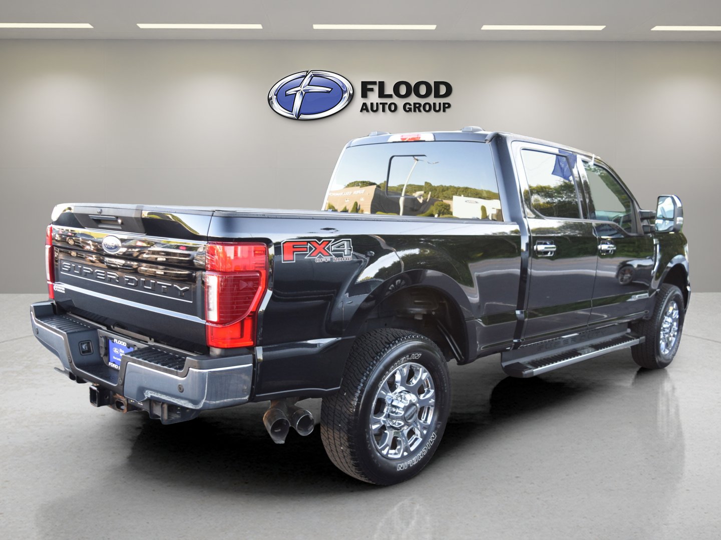 Used 2020 Ford F350 Lariat w/ Lariat Ultimate Package AWD/4WD image 3