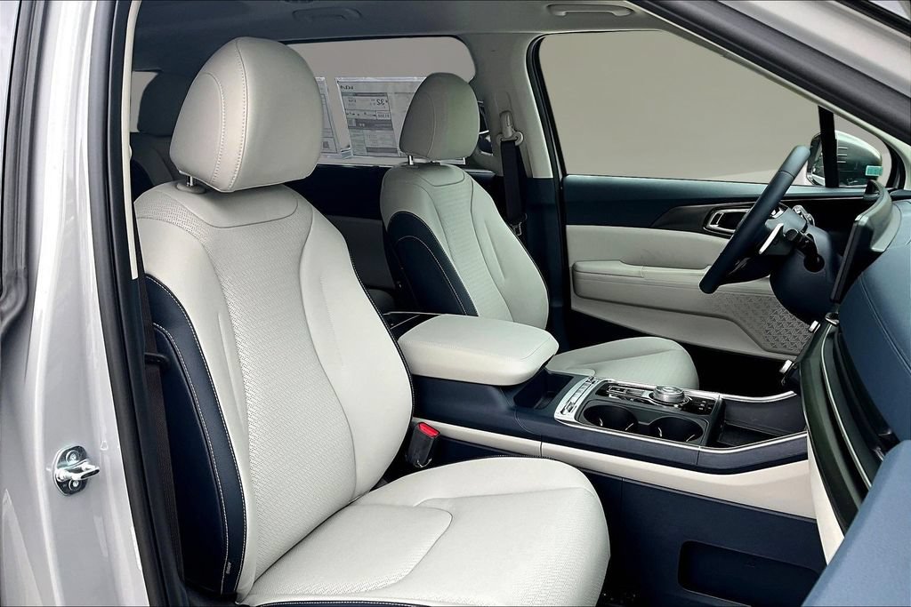 New 2026 Kia Carnival SX Prestige FWD image 11