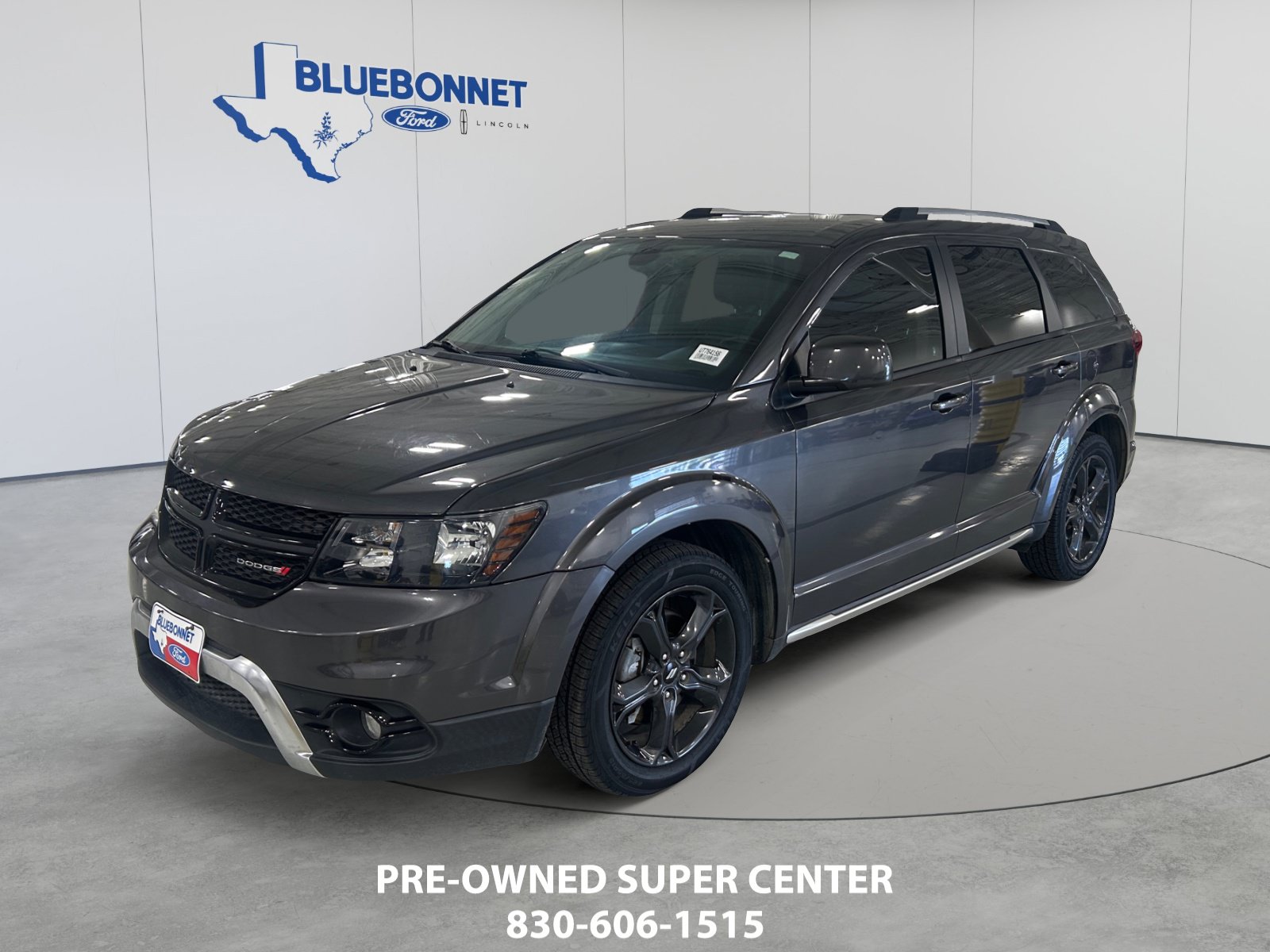 Used 2019 Dodge Journey Crossroad w/ Navigation Group FWD image 1
