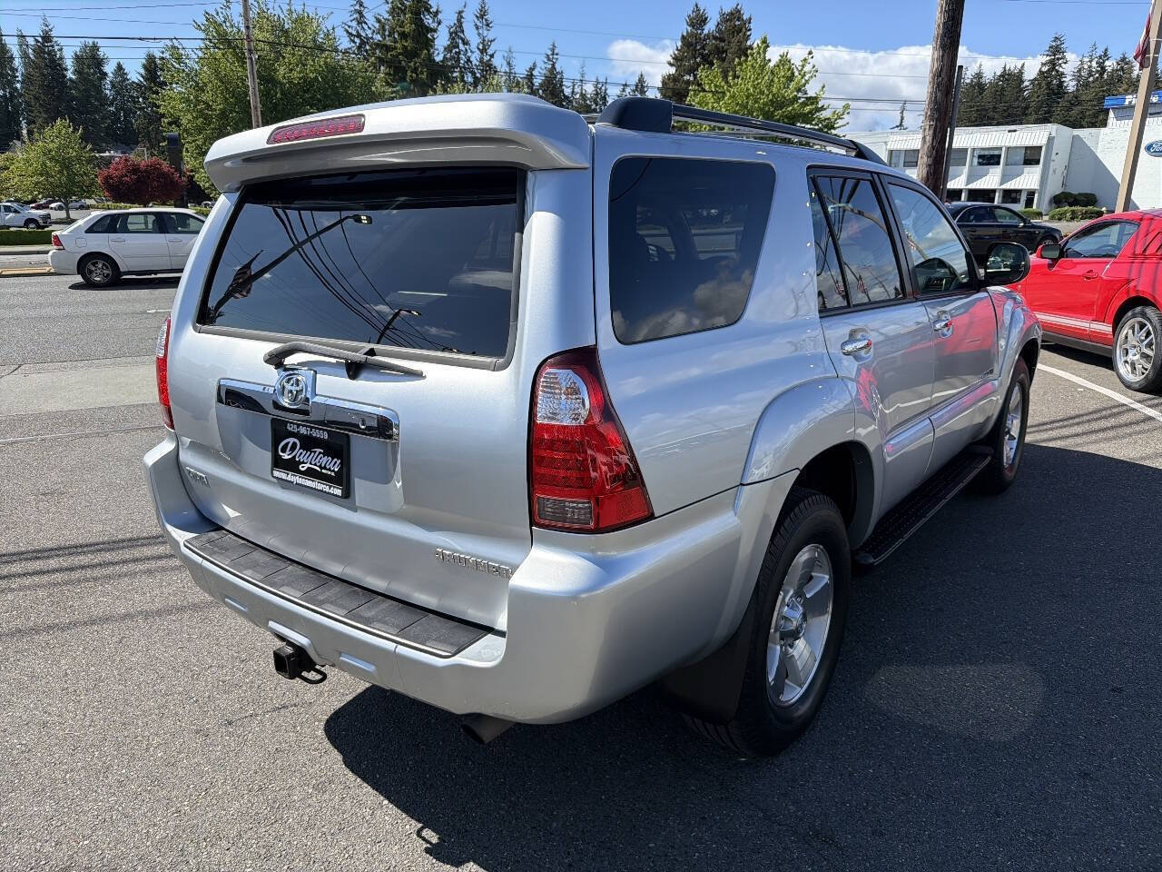 Used 2007 Toyota 4Runner SR5 AWD/4WD image 7