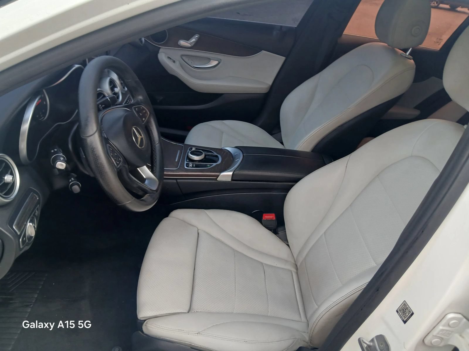 Used 2017 Mercedes-Benz C 300 Sedan image 9