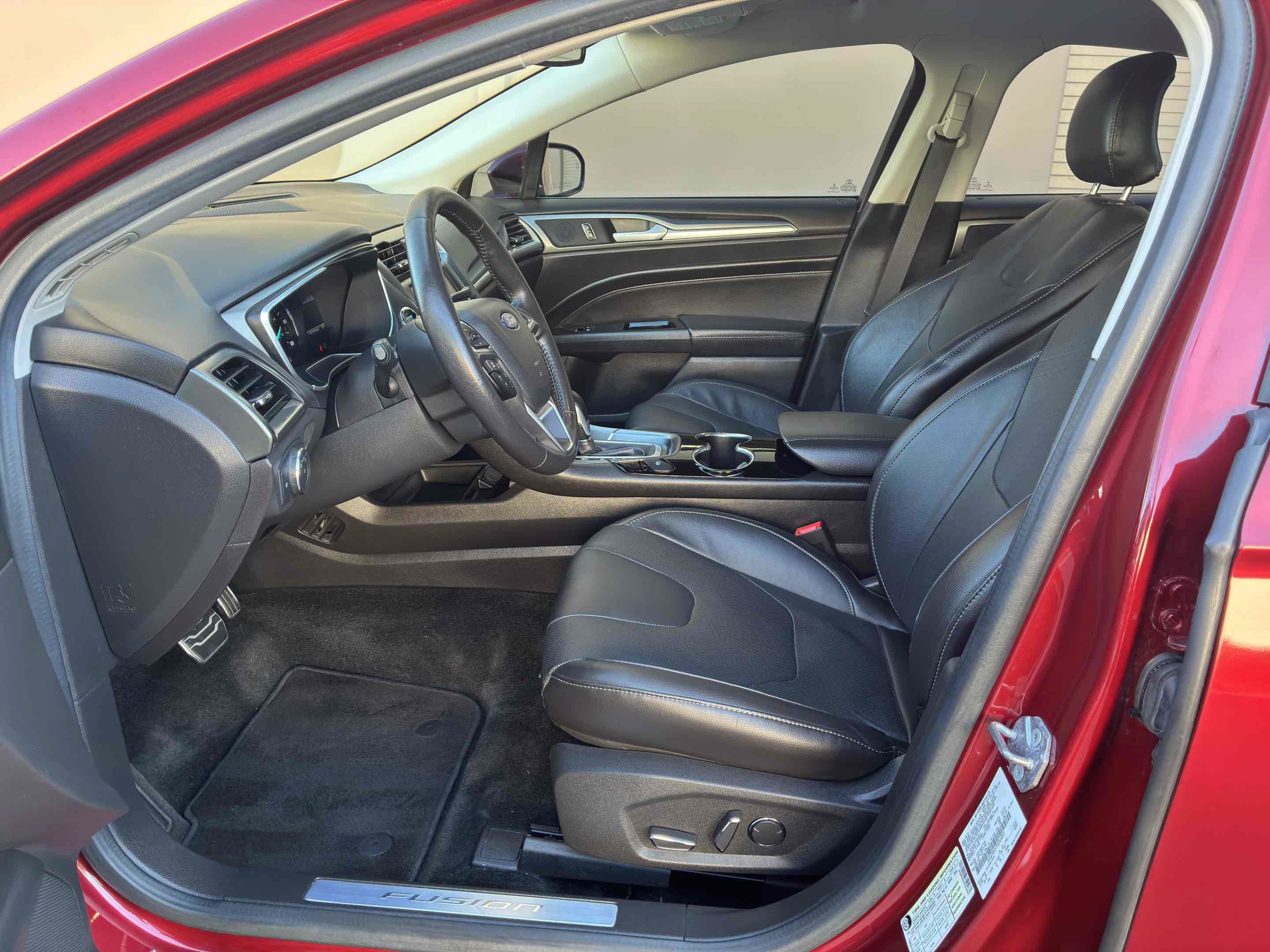 Used 2015 Ford Fusion Energi Titanium w/ Driver Assist Package FWD image 39