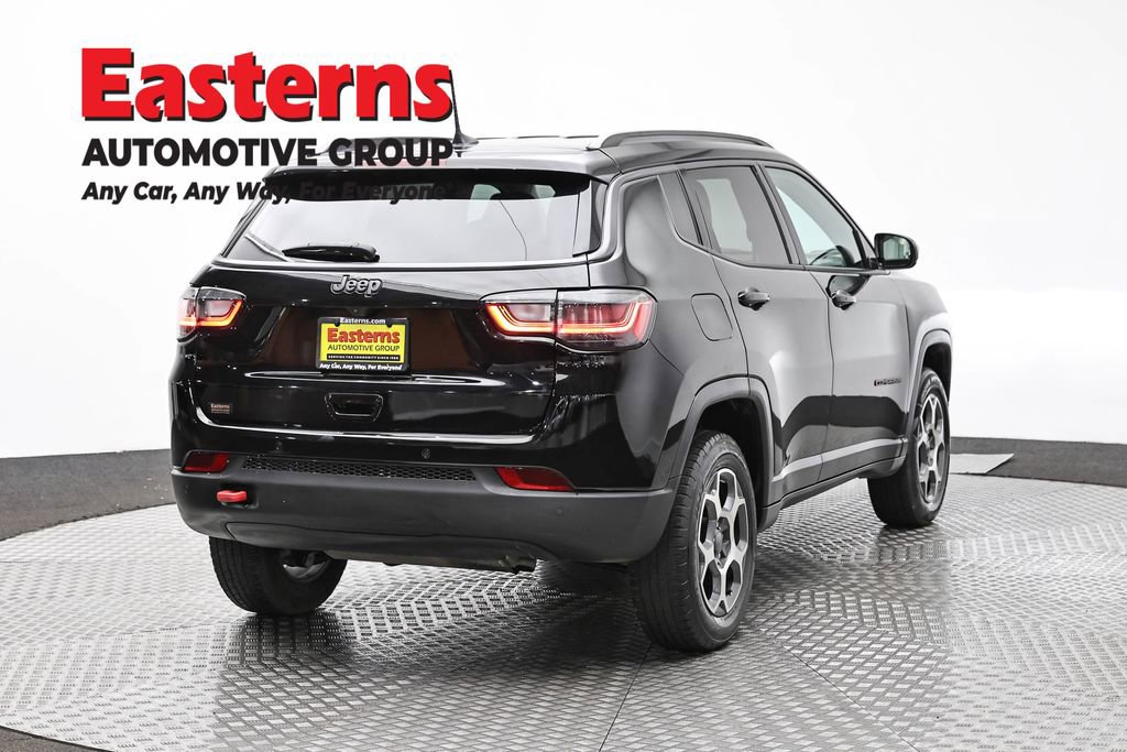 Used 2022 Jeep Compass Trailhawk w/ Trailhawk Elite Group image 5