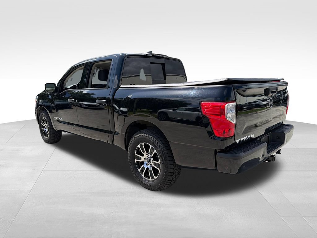 Used 2023 Nissan Titan SV RWD image 5