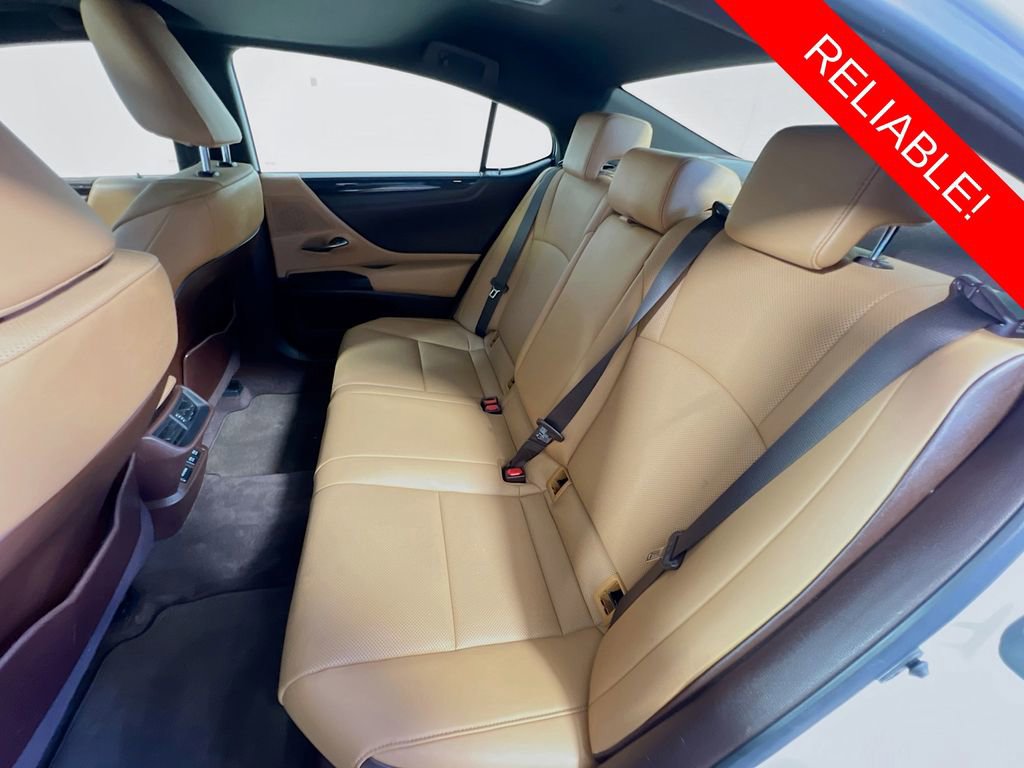 Used 2021 Lexus ES 300h w/ Premium Package image 24