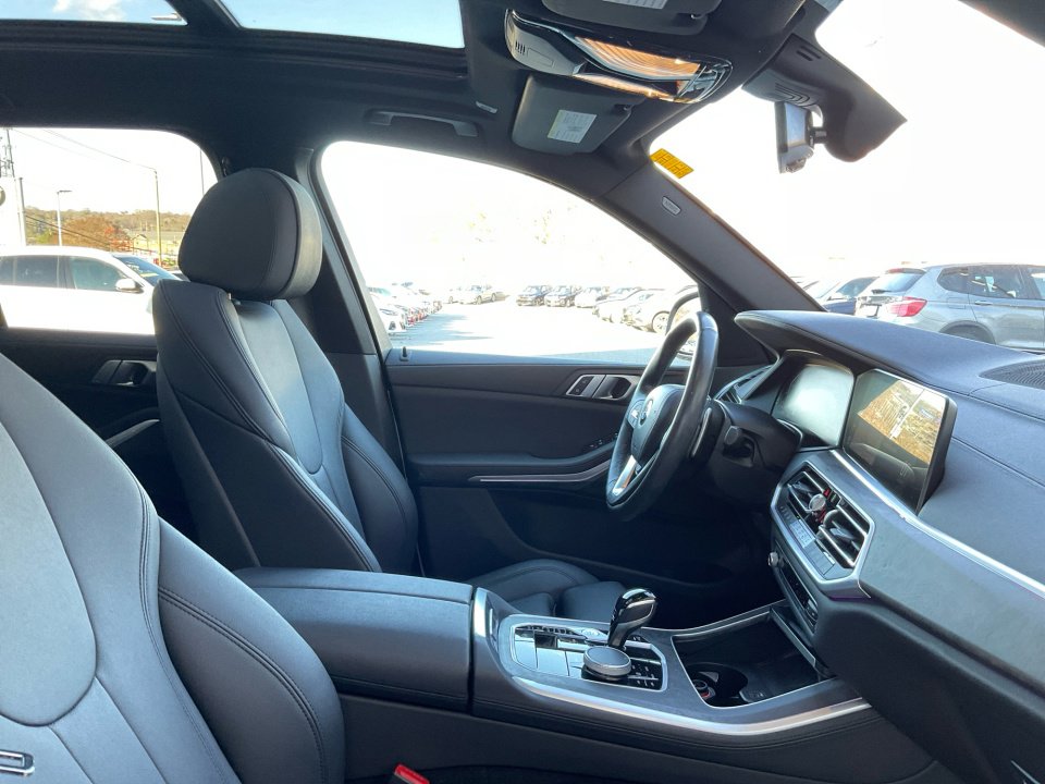 Used 2022 BMW X5 xDrive40i w/ Premium Package AWD/4WD image 30