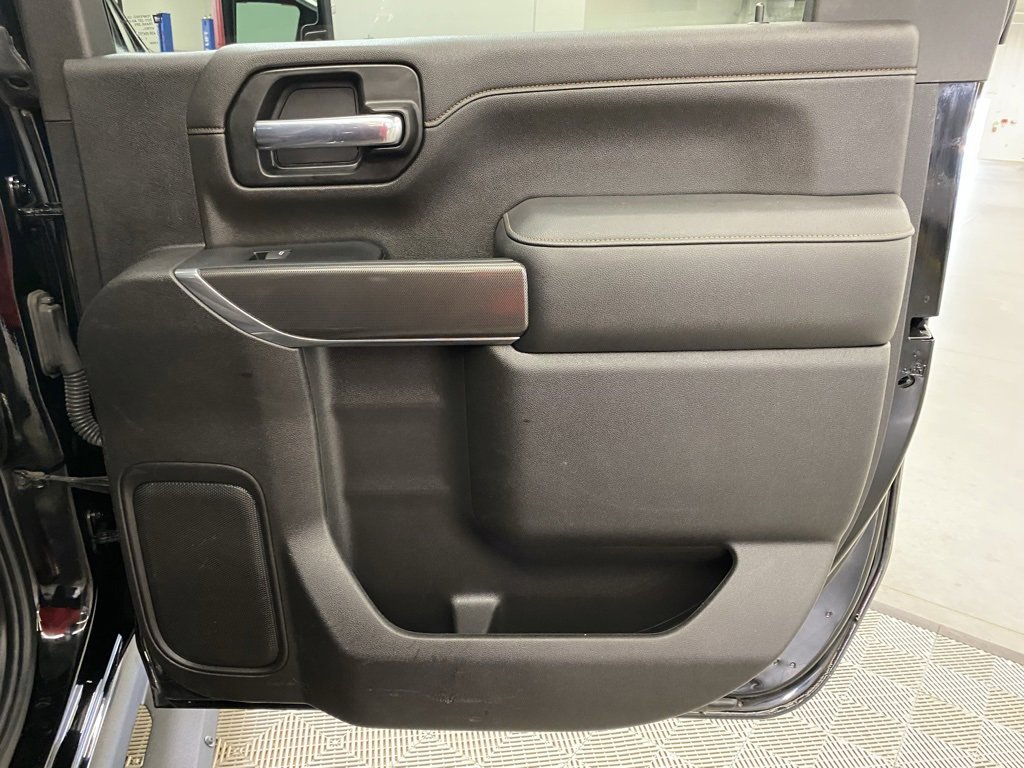 Used 2022 GMC Sierra 2500 AT4 w/ AT4 Premium Plus Package image 11
