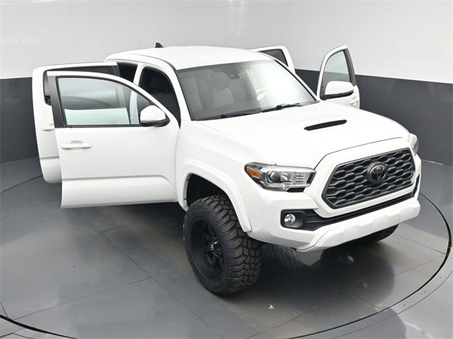 Used 2020 Toyota Tacoma TRD Off-Road image 50