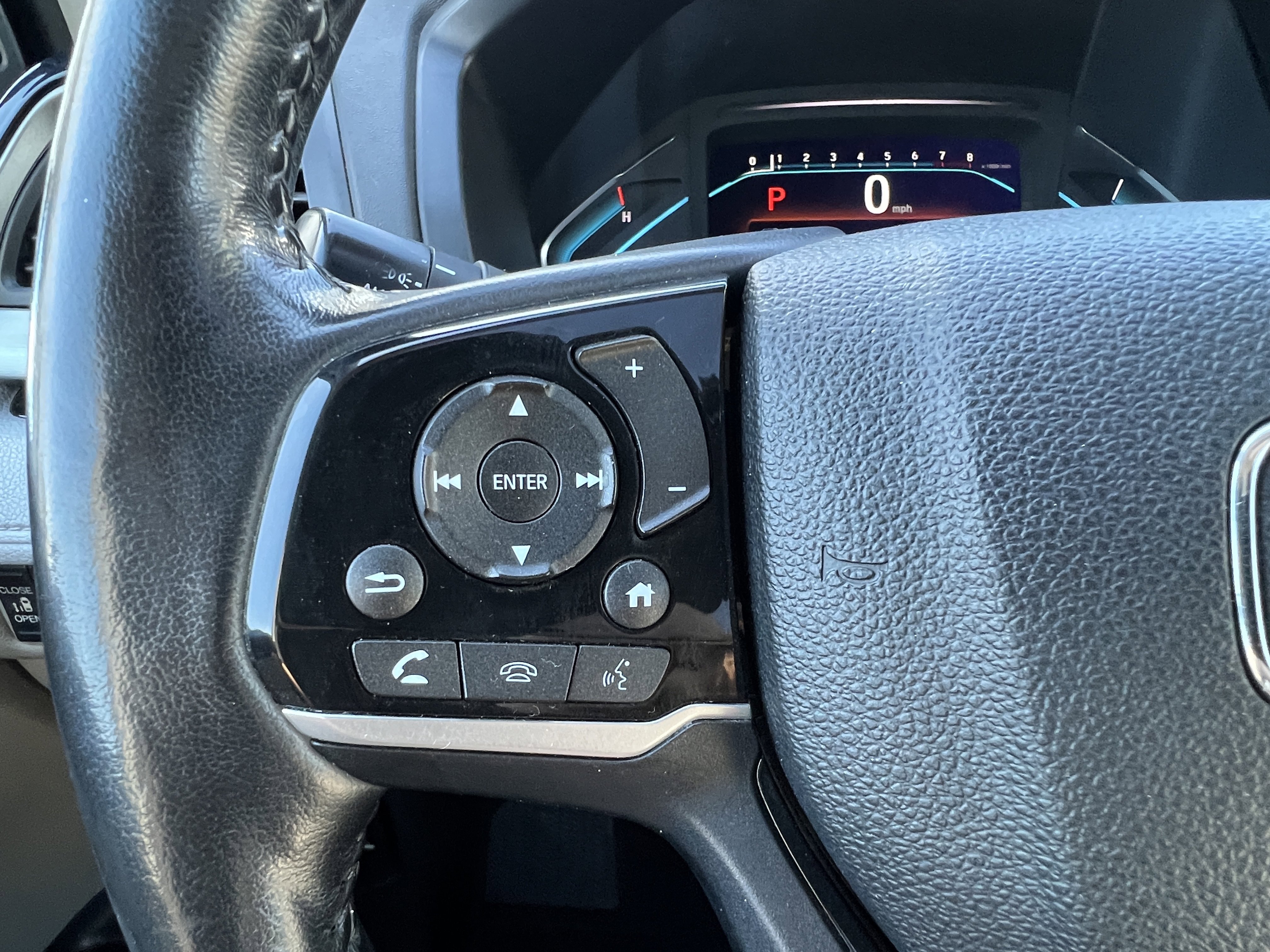 Used 2018 Honda Odyssey Elite image 35