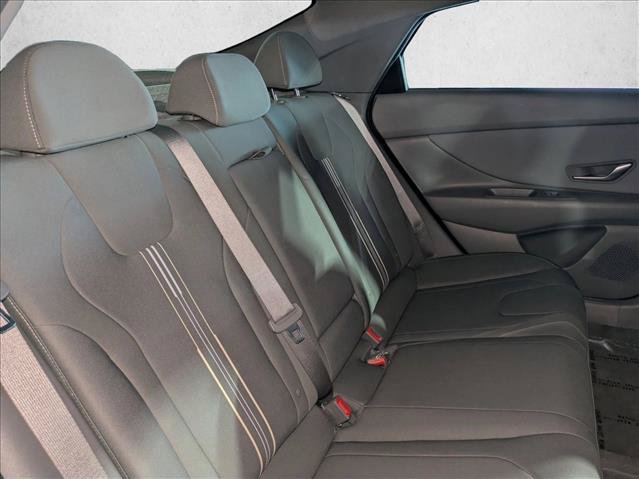 Used 2022 Hyundai Elantra SEL w/ Convenience + Premium Package FWD image 20