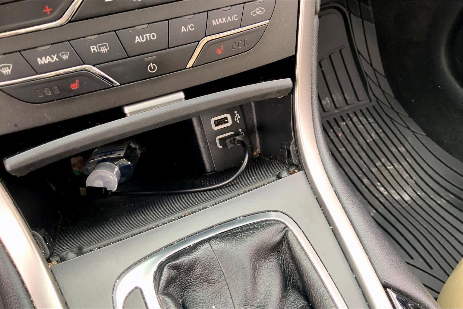 Used 2017 Ford Edge SEL w/ Equipment Group 201A image 35
