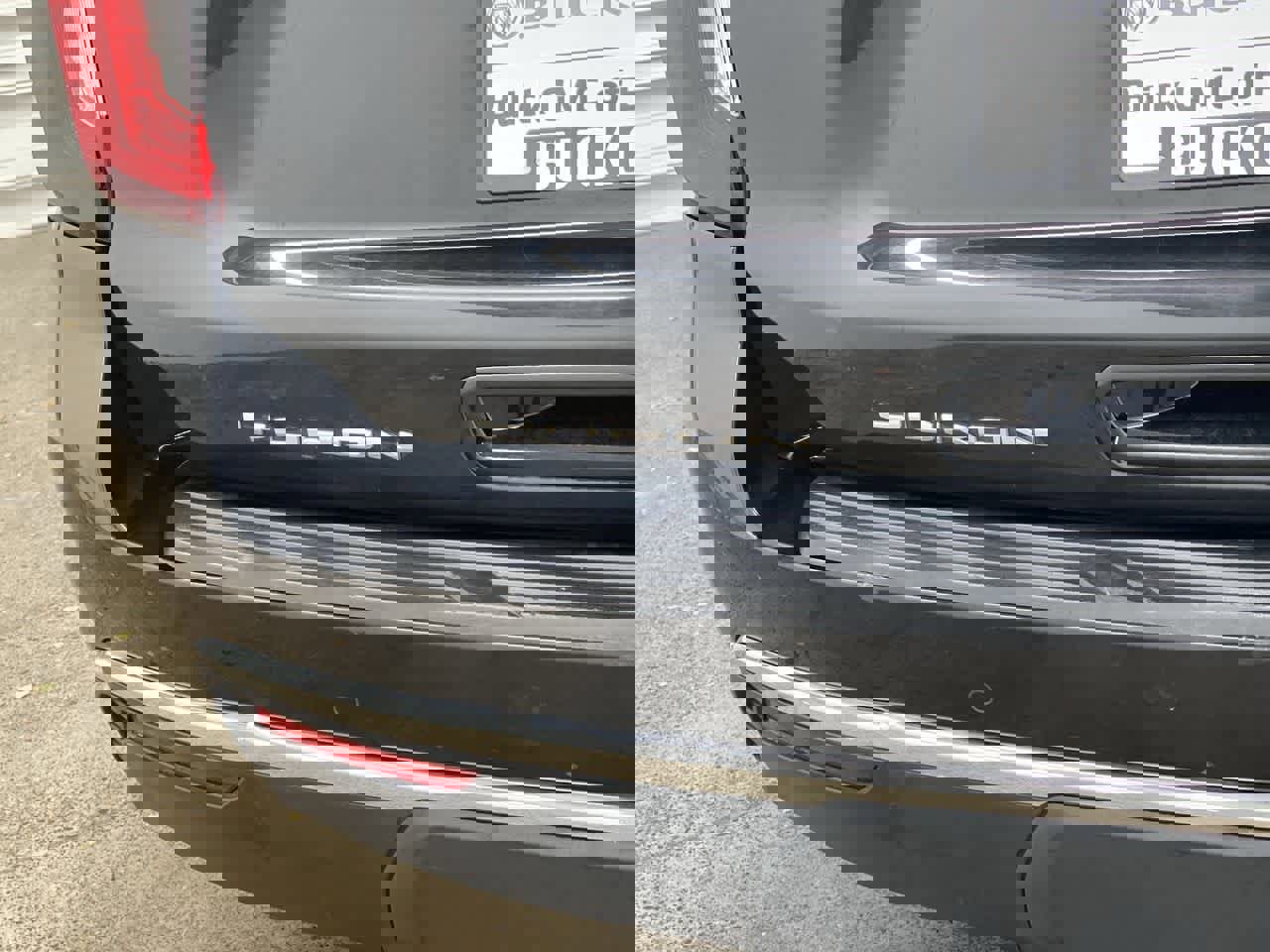 Used 2023 GMC Yukon SLT image 10