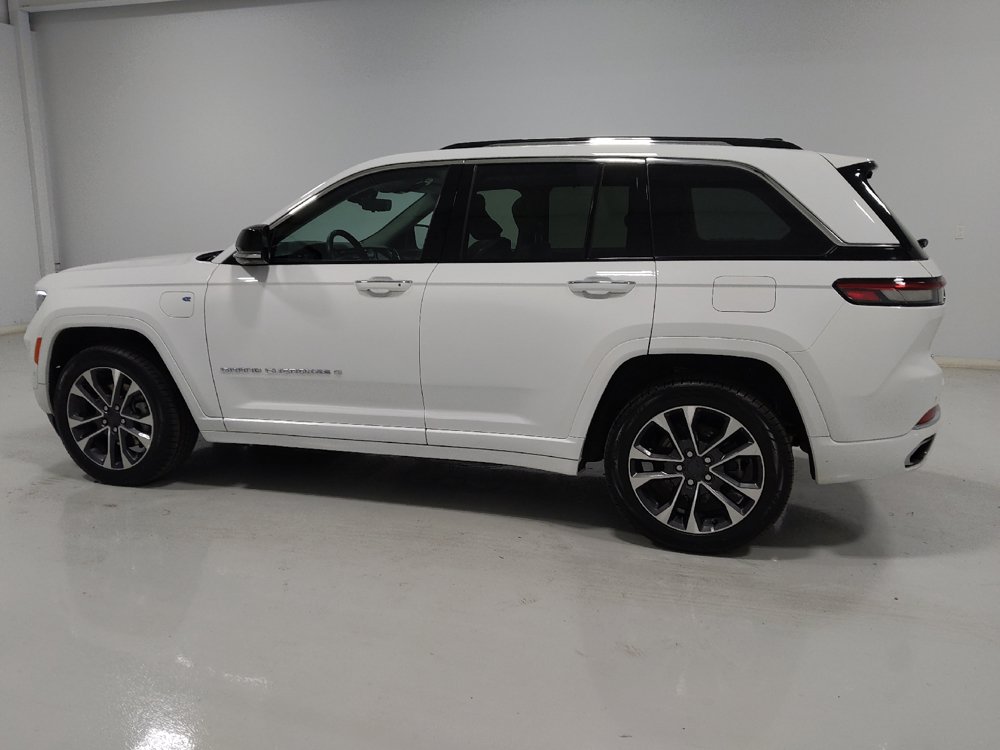 Used 2022 Jeep Grand Cherokee Overland w/ Advanced Protech Group III AWD/4WD image 3