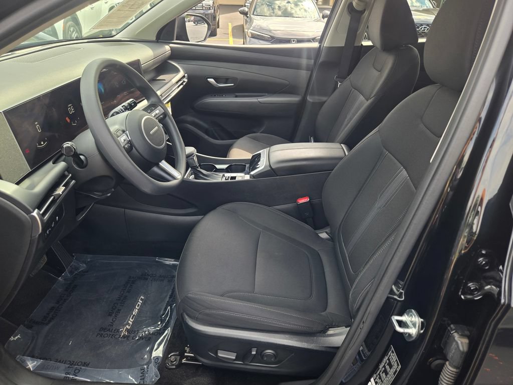 Certified 2025 Hyundai Tucson SEL FWD image 30