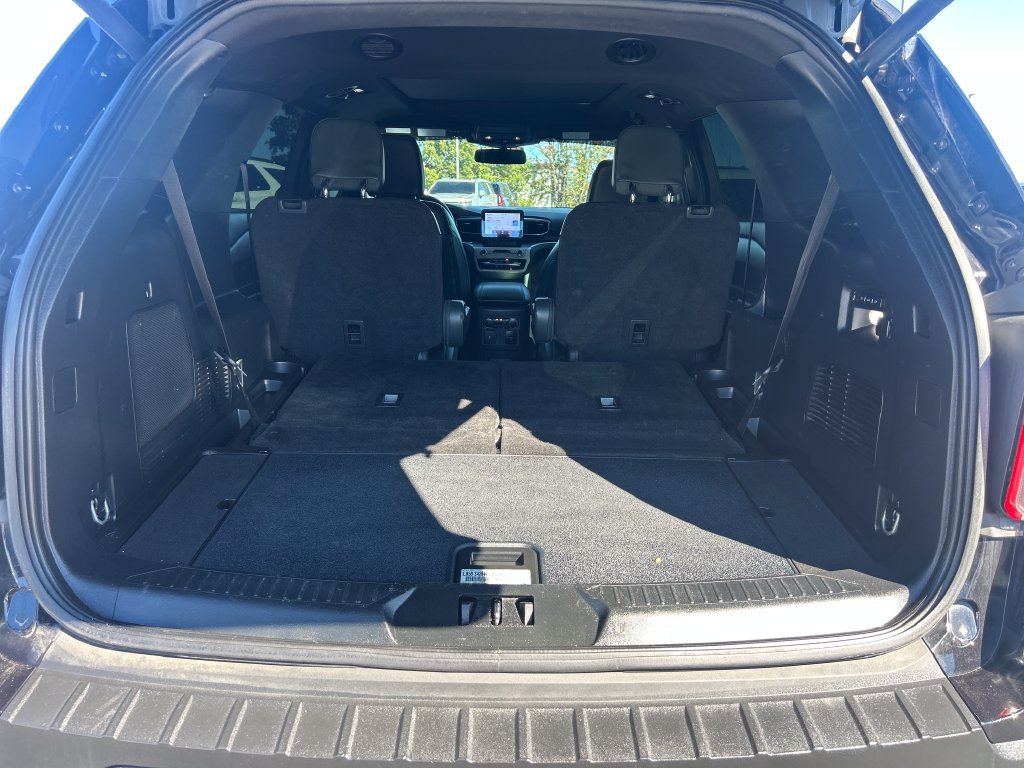 Used 2023 Ford Explorer Timberline w/ Timberline Technology Package AWD/4WD image 9
