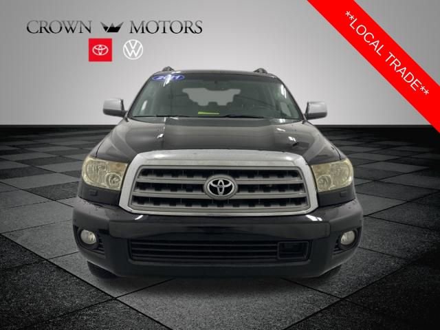 Used 2011 Toyota Sequoia Platinum AWD/4WD image 2