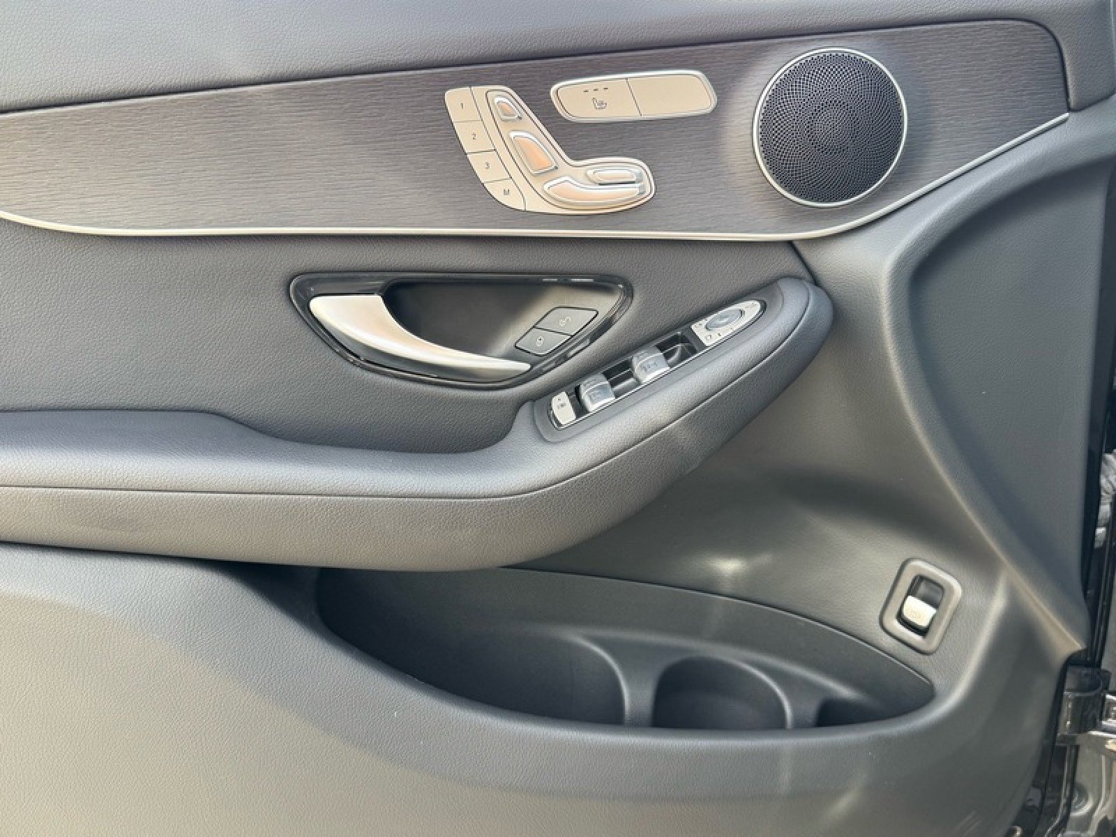 Certified 2022 Mercedes-Benz GLC 300 image 14