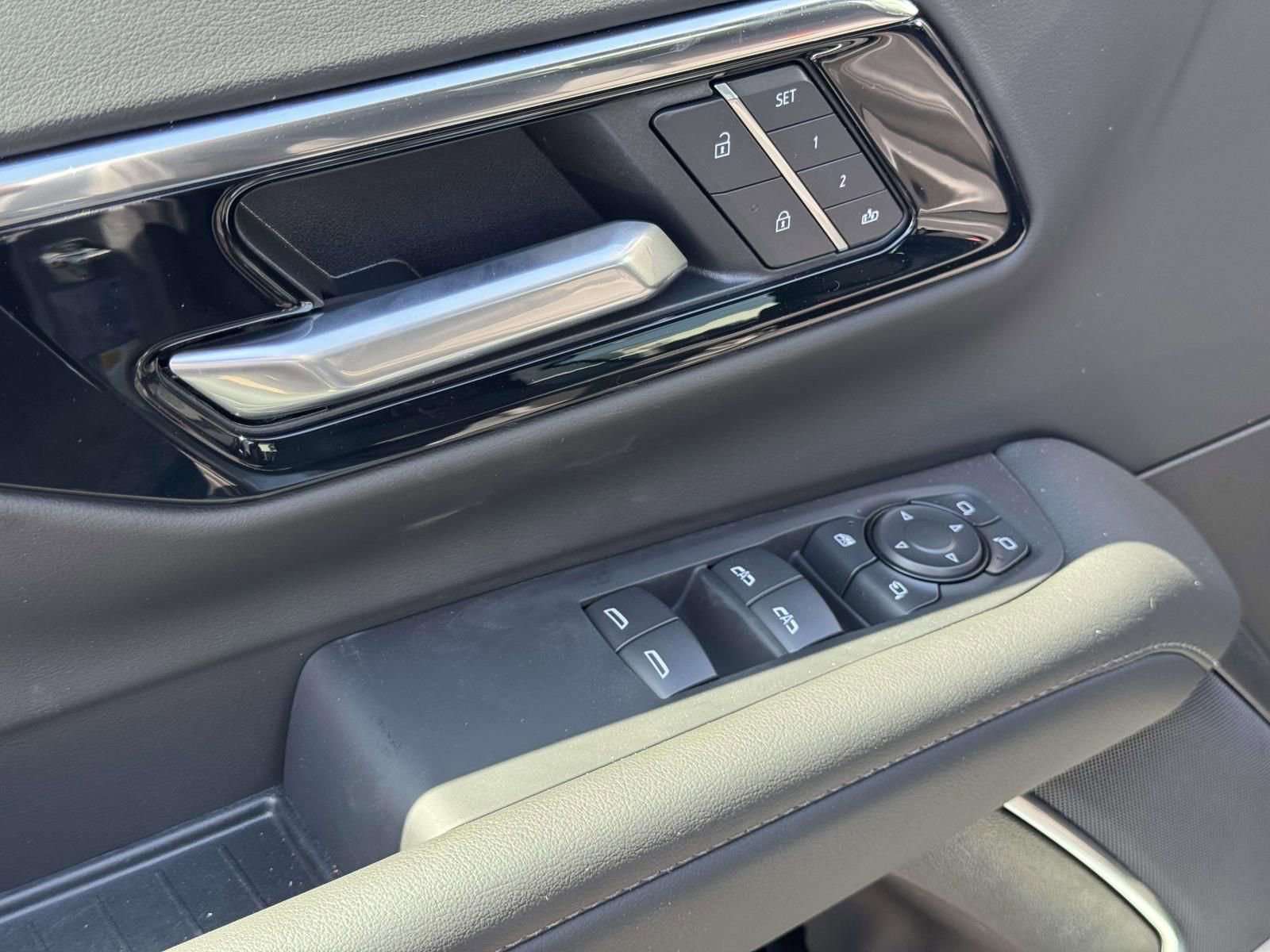 New 2026 Chevrolet Tahoe LT w/ Comfort Package image 13