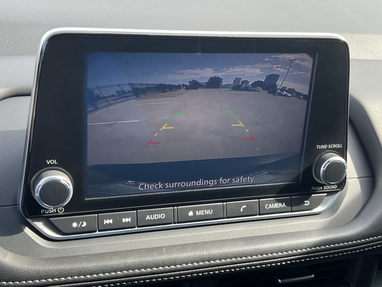 Certified 2025 Nissan Rogue SV AWD/4WD image 17