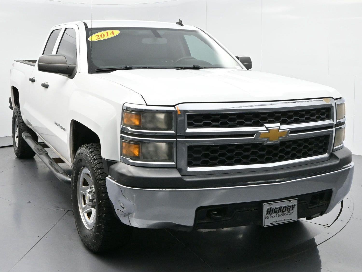 Used 2014 Chevrolet Silverado 1500 W/T w/ Trailering Package AWD/4WD image 2
