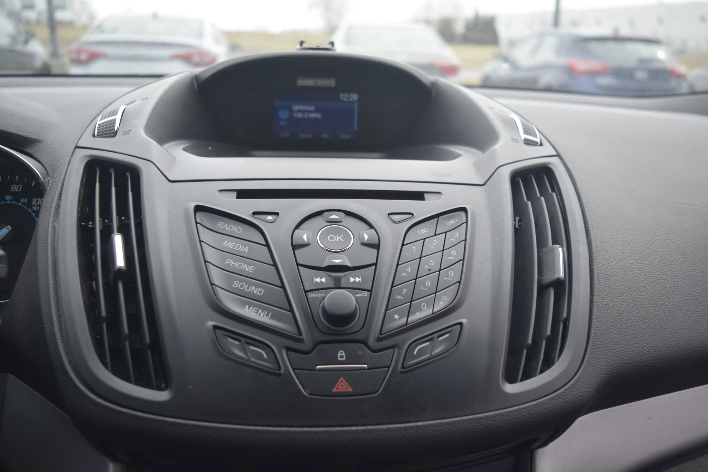 Used 2015 Ford Escape SE image 11